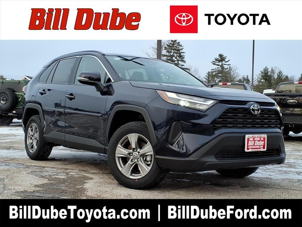 2025 Toyota RAV4 XLE's photo