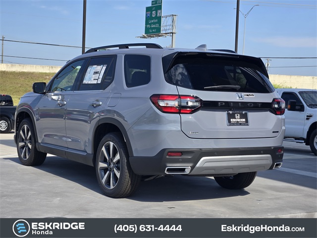 2025 Honda Pilot Touring photo 2