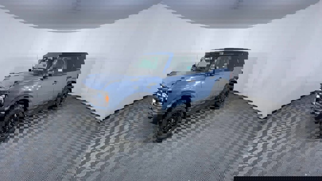 2025 Ford Bronco Outer Banks photo 4