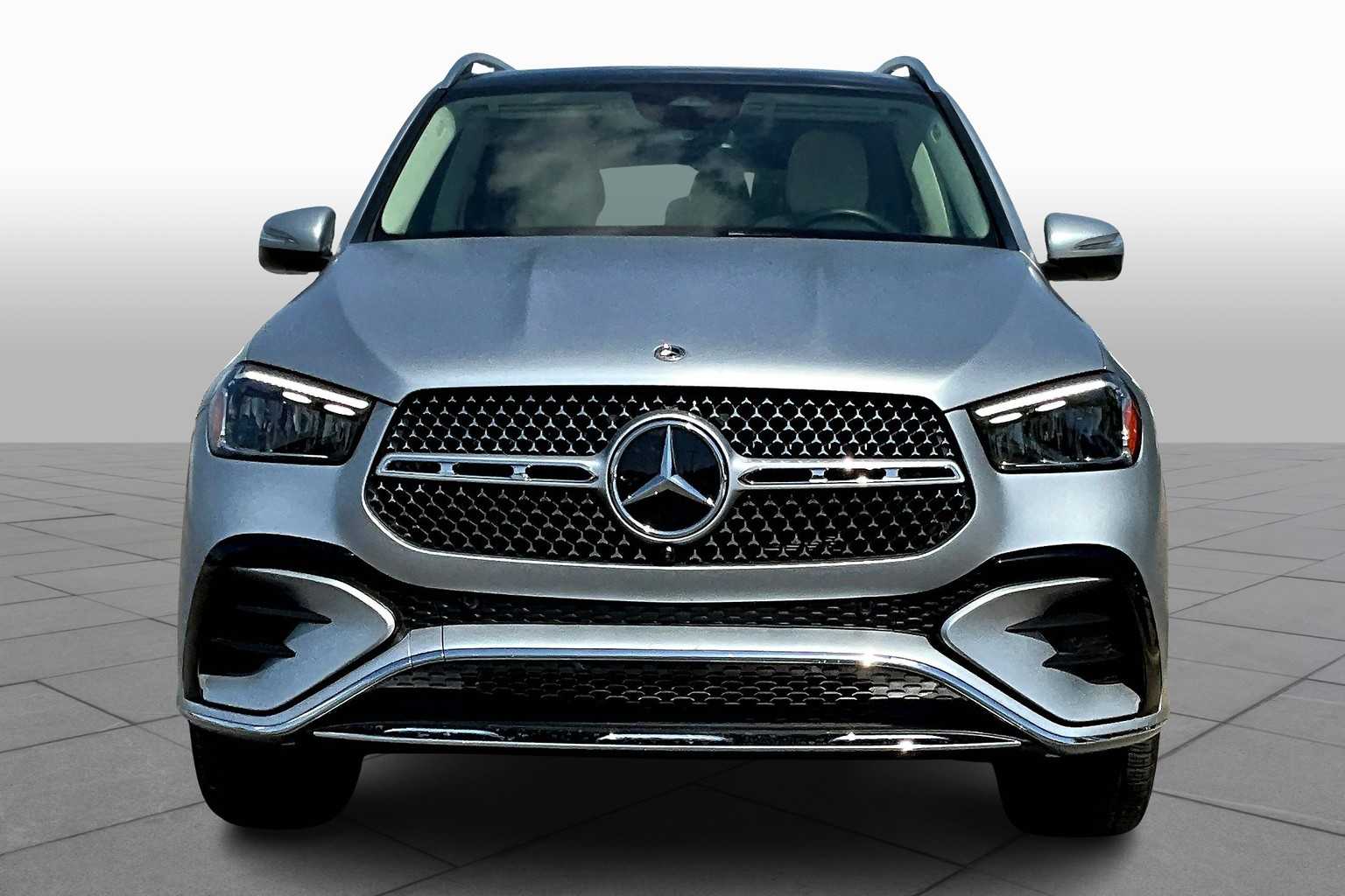 2025 Mercedes Benz GLE 350 4MATIC photo 3