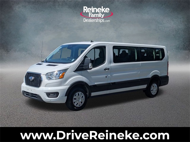 Used 2022 Oxford White Ford XLT image 1