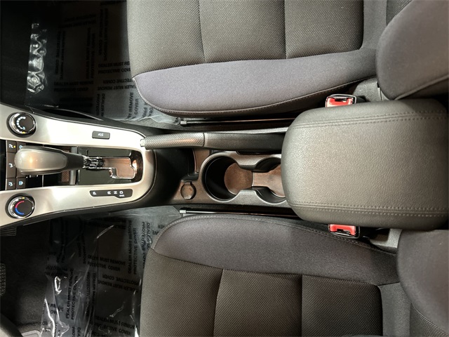 2015 Chevrolet Cruze photo 32