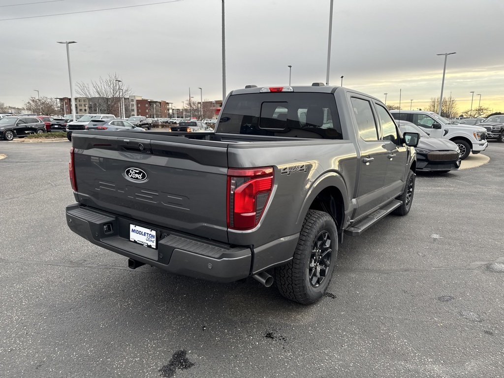 2025 Ford F-150 XLT photo 3