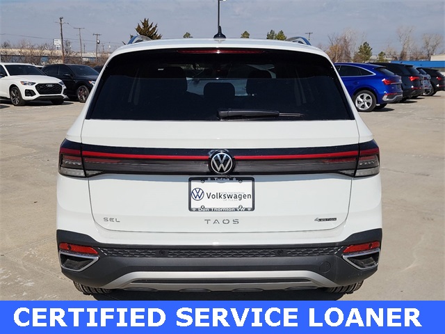 2025 Volkswagen Taos SEL photo 2