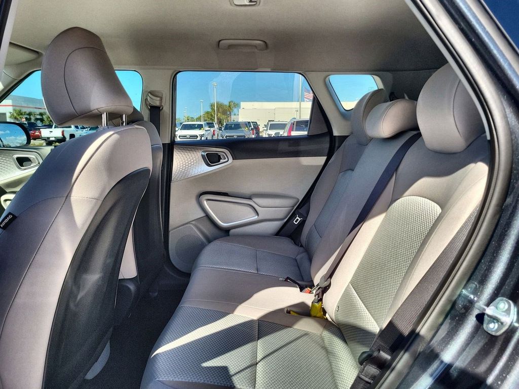 2025 Kia Soul LX S photo 14