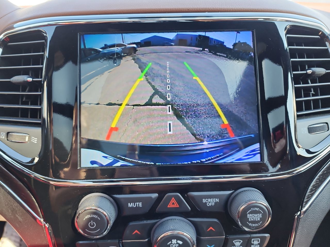 2020 Jeep Grand Cherokee Summit photo 12