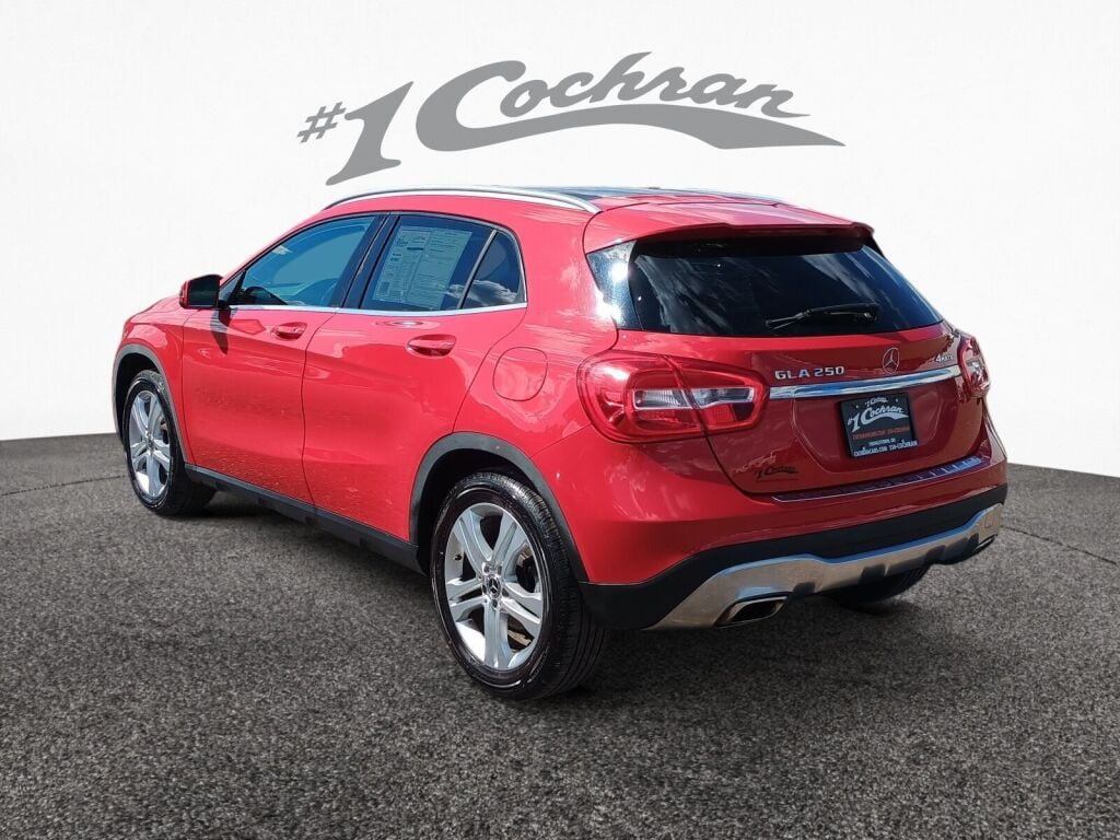 2018 Mercedes Benz GLA 250 4MATIC photo 5