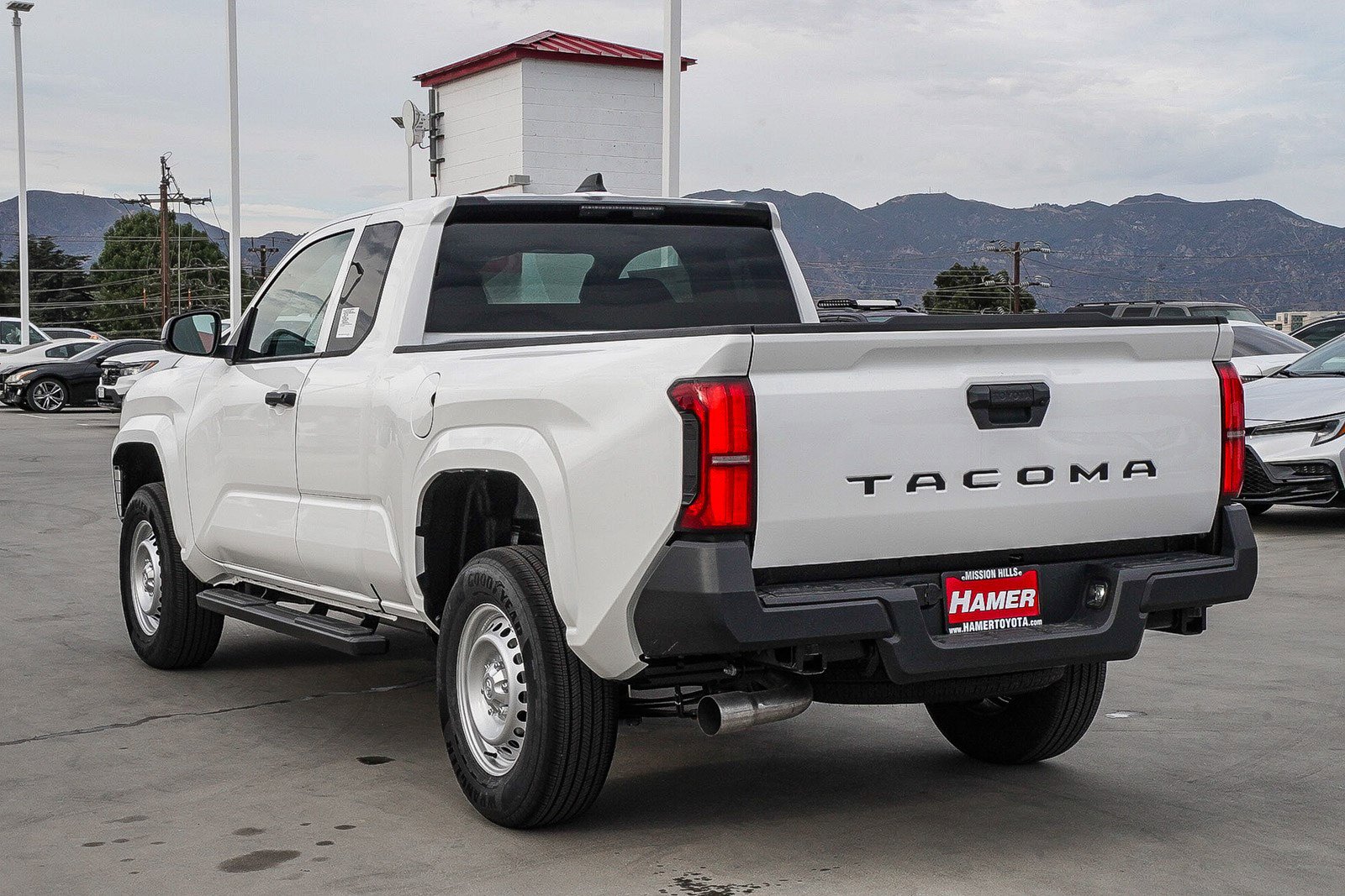 2025 Toyota Tacoma SR photo 4