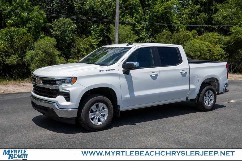 2025 Chevrolet Silverado 1500 LT photo 2