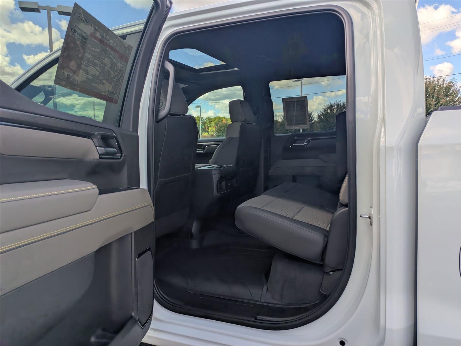 2025 Chevrolet Silverado 1500 ZR2 photo 24