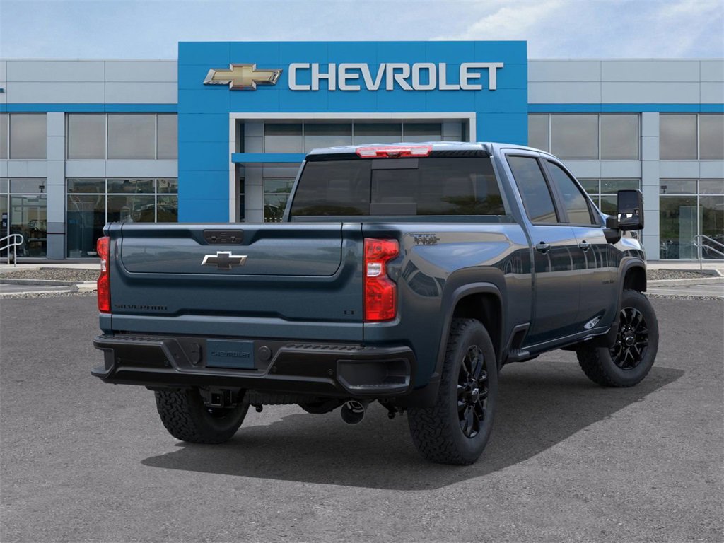 2026 Chevrolet Silverado 3500HD LT photo 4
