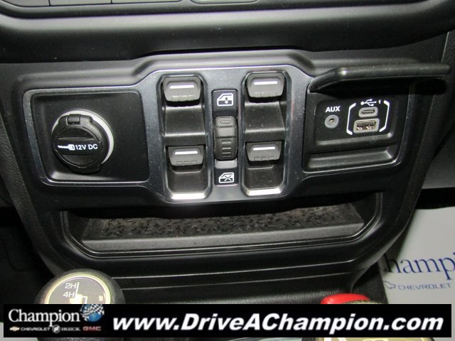 2021 Jeep Gladiator Willys photo 29