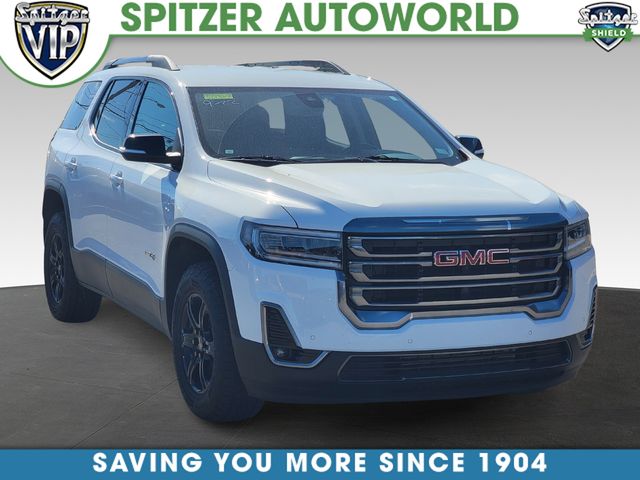 2022 GMC Acadia AT4's photo