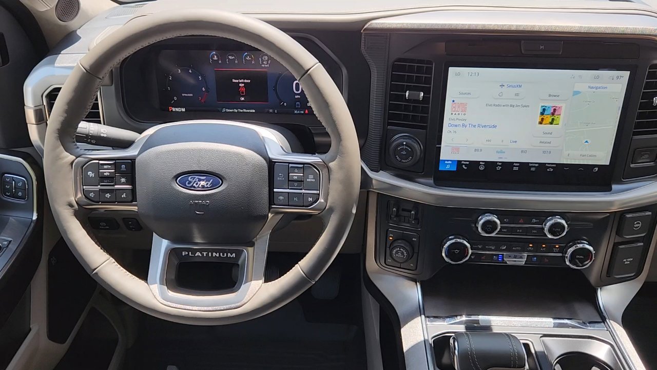 2025 Ford F-150 Platinum photo 18
