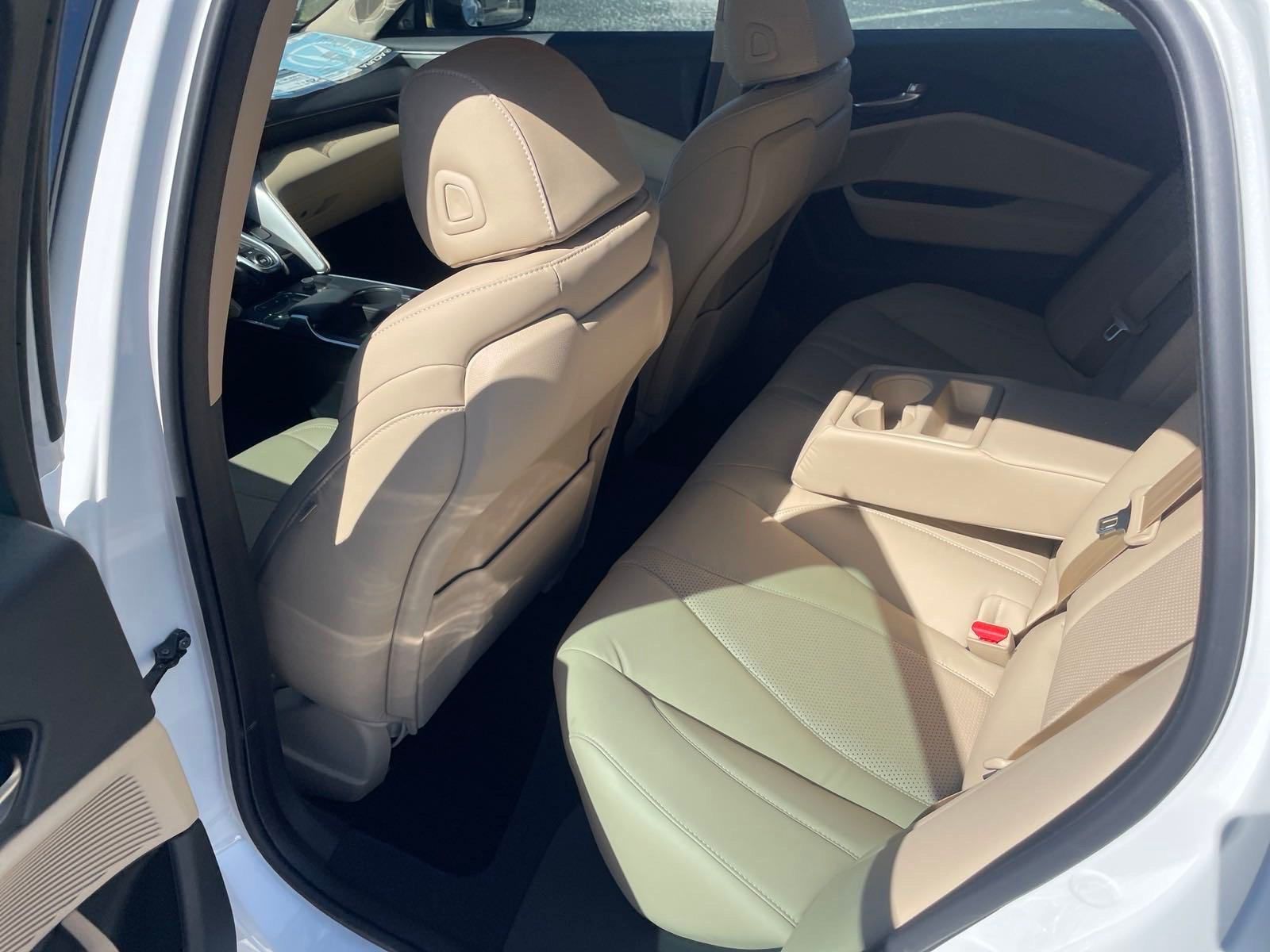 2025 Acura TLX Technology photo 16