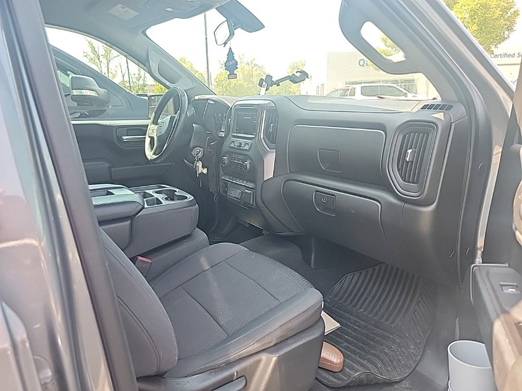 2020 Chevrolet Silverado 1500 Custom photo 4