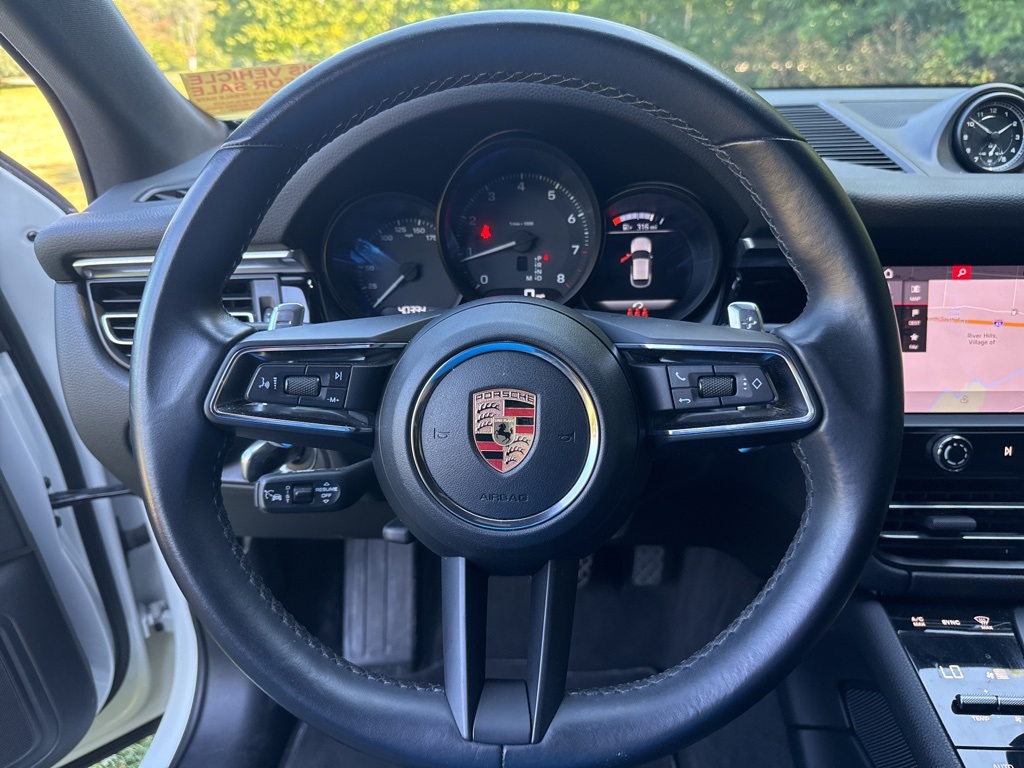 2023 Porsche Macan Base photo 22