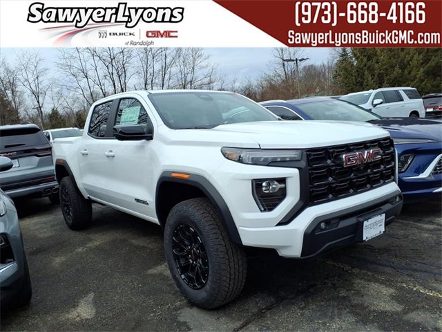 2026 GMC Canyon Elevation's photo