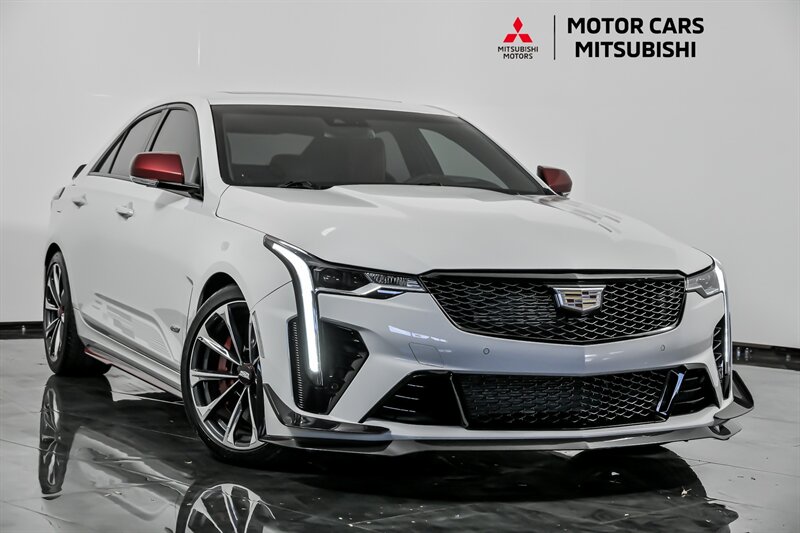 2023 Cadillac CT4 V-Series Blackwing's photo