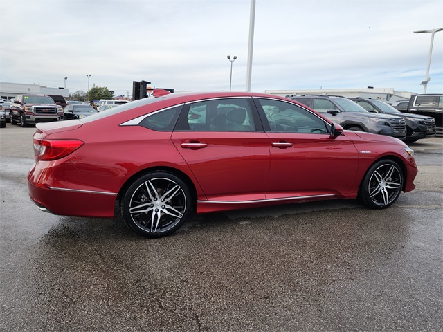 2022 Honda Accord Hybrid Touring photo 2