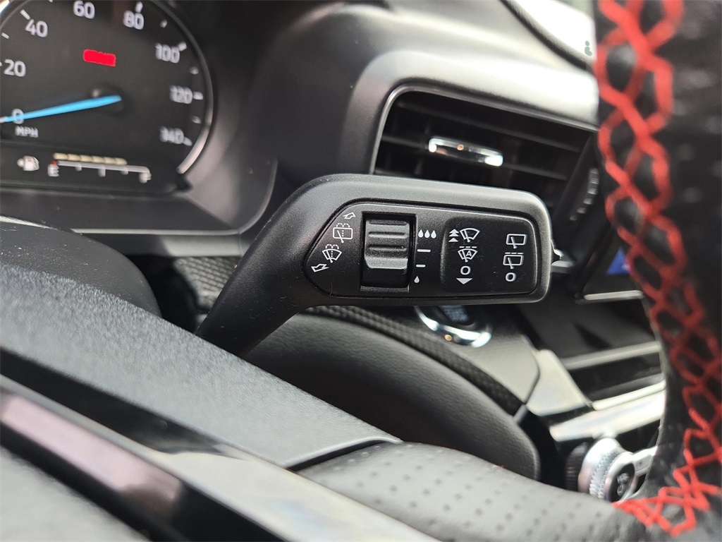2024 Ford Explorer ST-Line photo 22