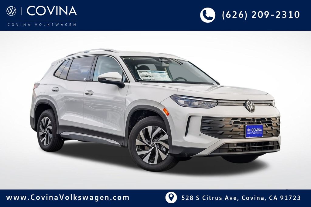 2025 Volkswagen Tiguan S's photo