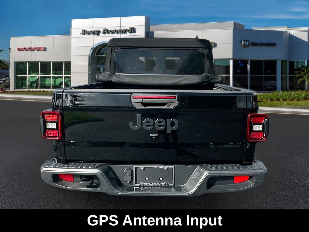2024 Jeep Gladiator Sport photo 4