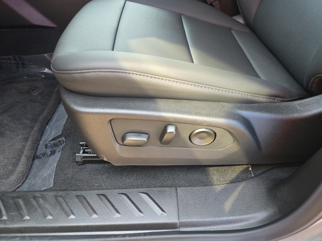 2026 Chevrolet Colorado Trail Boss photo 14