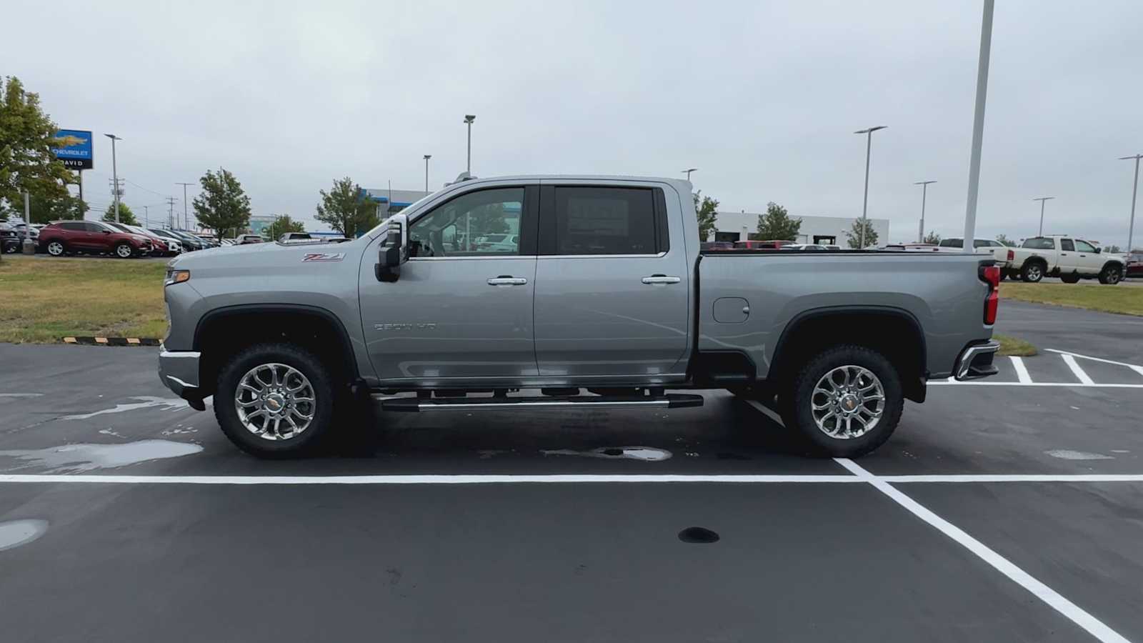 2025 Chevrolet Silverado 2500HD LTZ photo 4