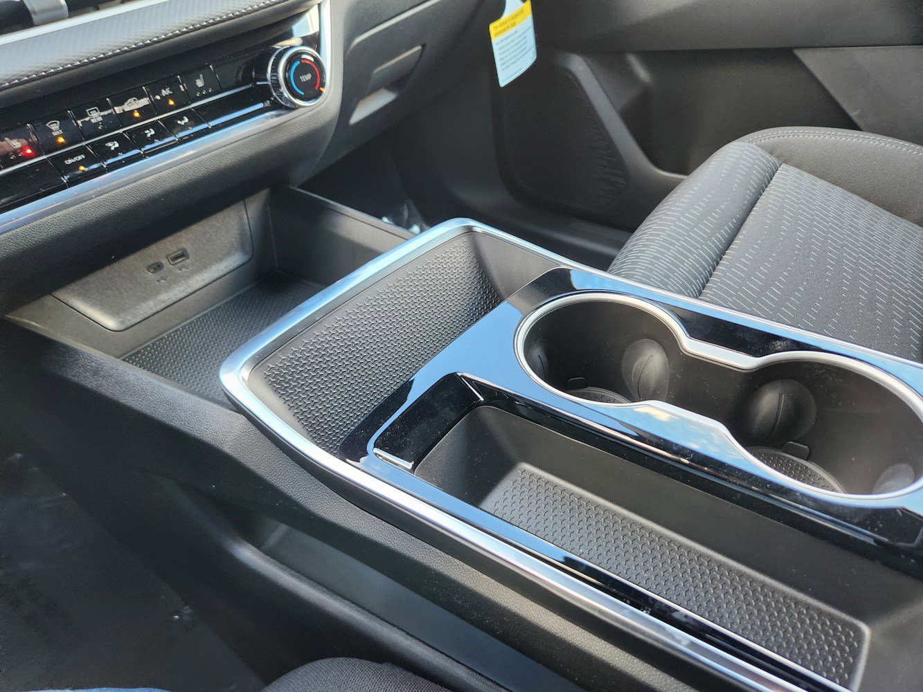 2025 Chevrolet Equinox LT photo 8