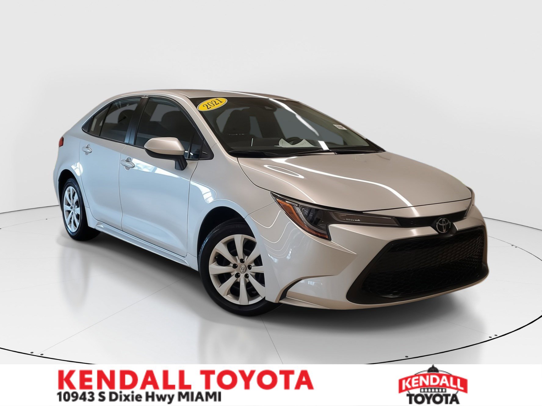 2021 Toyota Corolla LE's photo