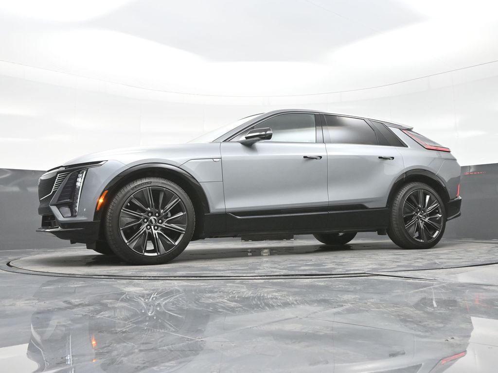 2024 Cadillac Lyriq Sport photo 17