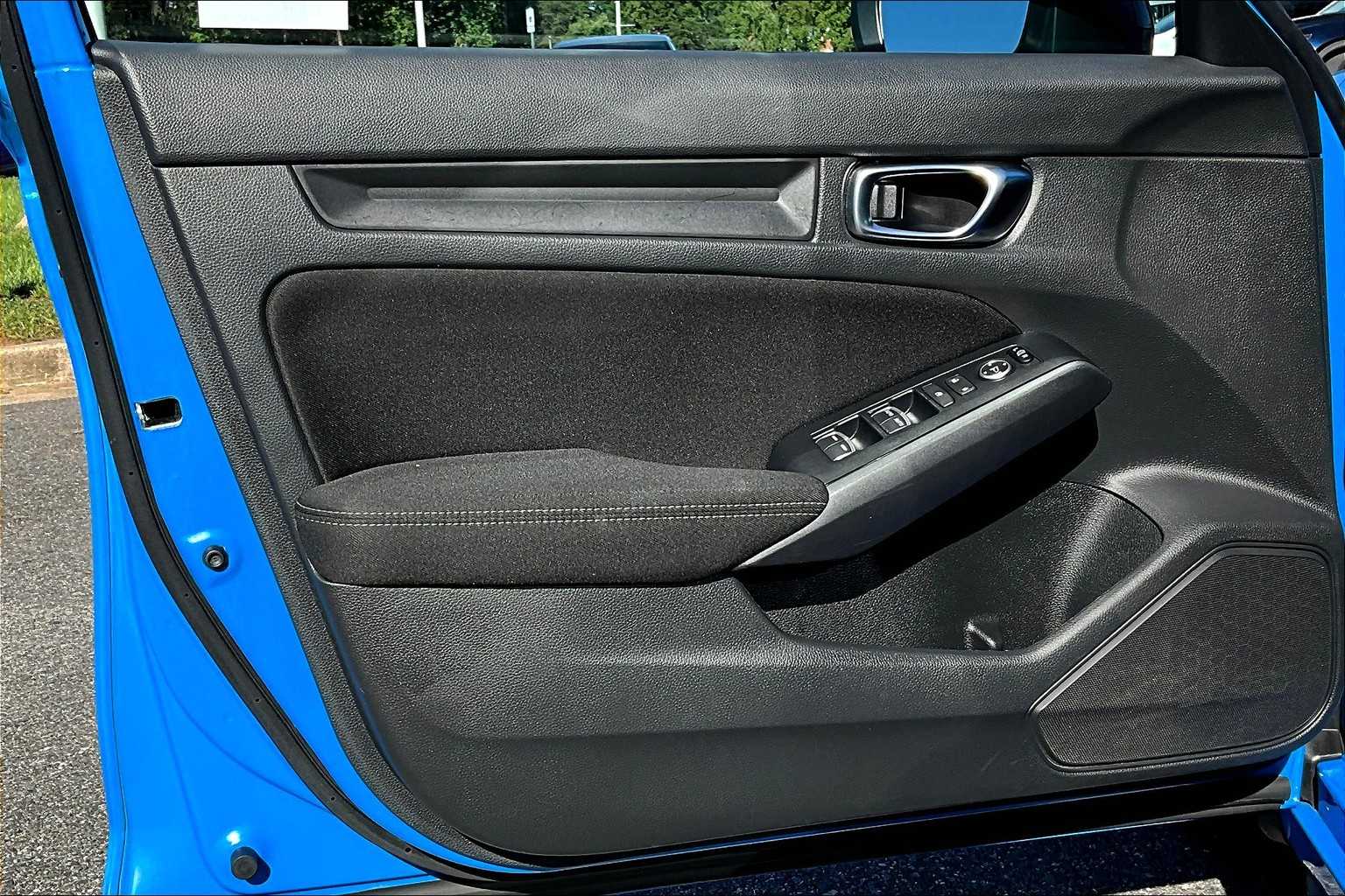 2022 Honda Civic Hatchback Sport photo 21