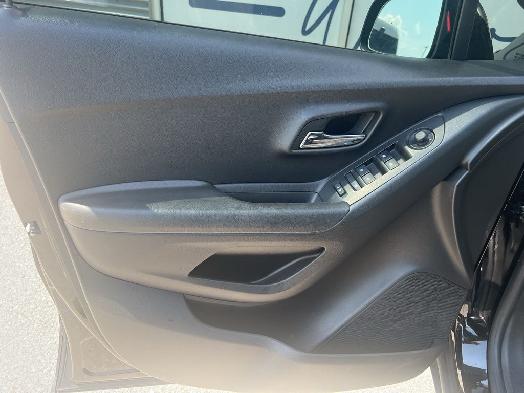 2019 Chevrolet Trax LT photo 15