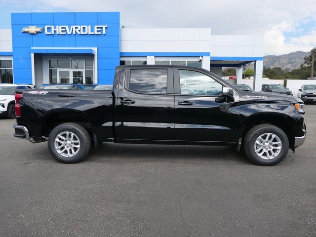2026 Chevrolet Silverado 1500 LT photo 2