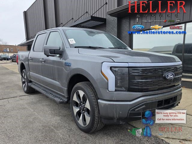 2025 Ford F-150 Lightning Platinum's photo