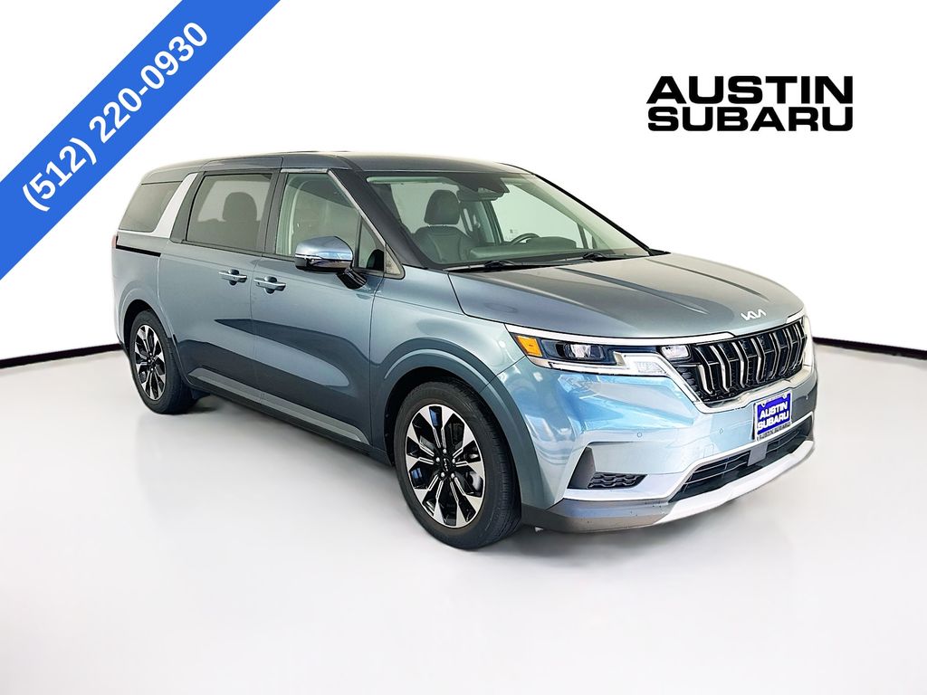 2023 Kia Carnival EX's photo