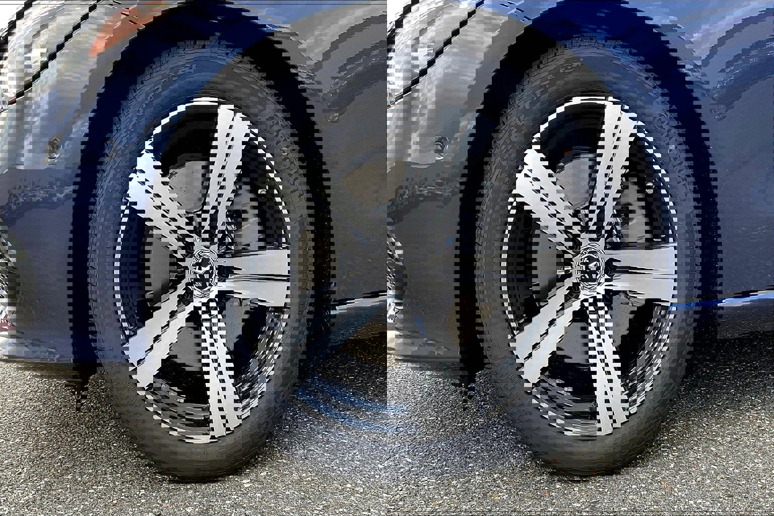 2025 Mercedes Benz C 300 4MATIC photo 11