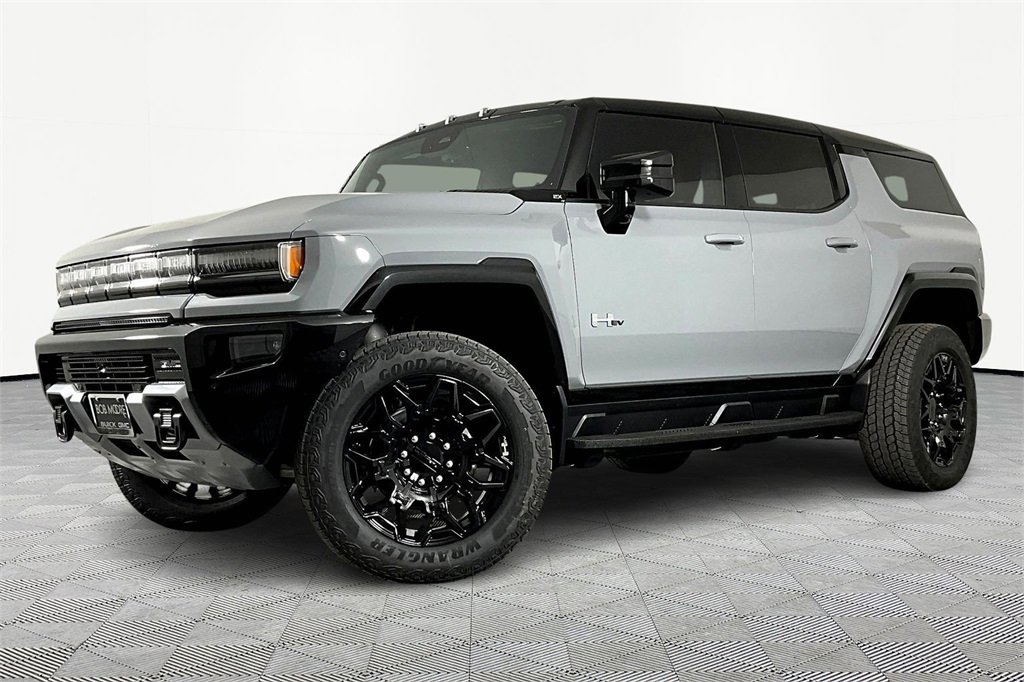 2026 GMC HUMMER EV 2X's photo