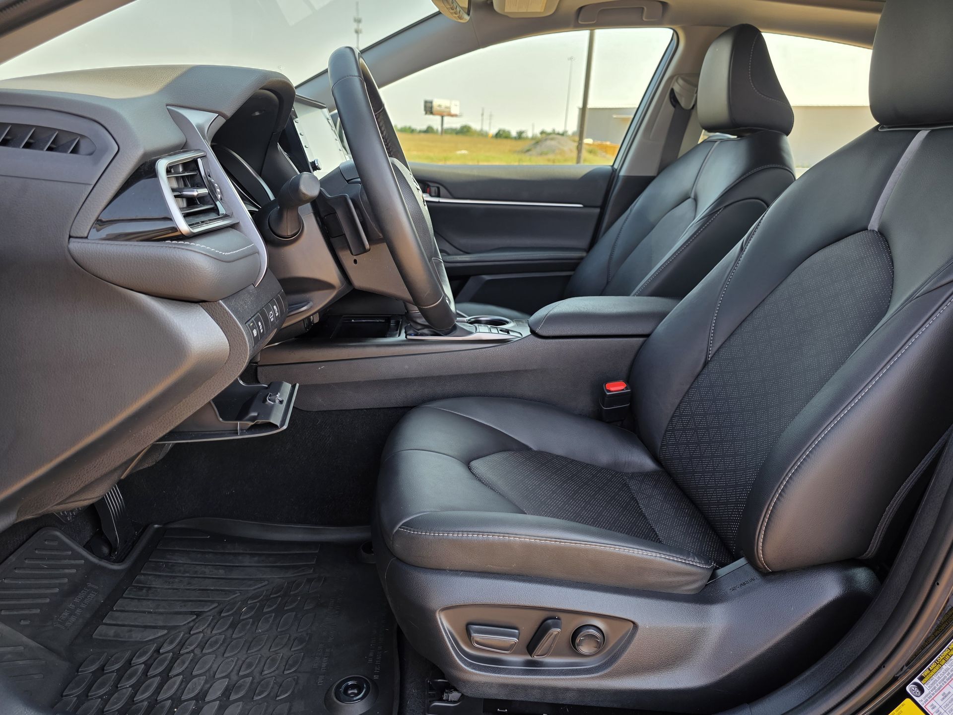 2024 Toyota Camry XSE photo 18