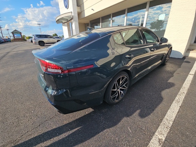 2022 Kia Stinger GT-Line photo 3