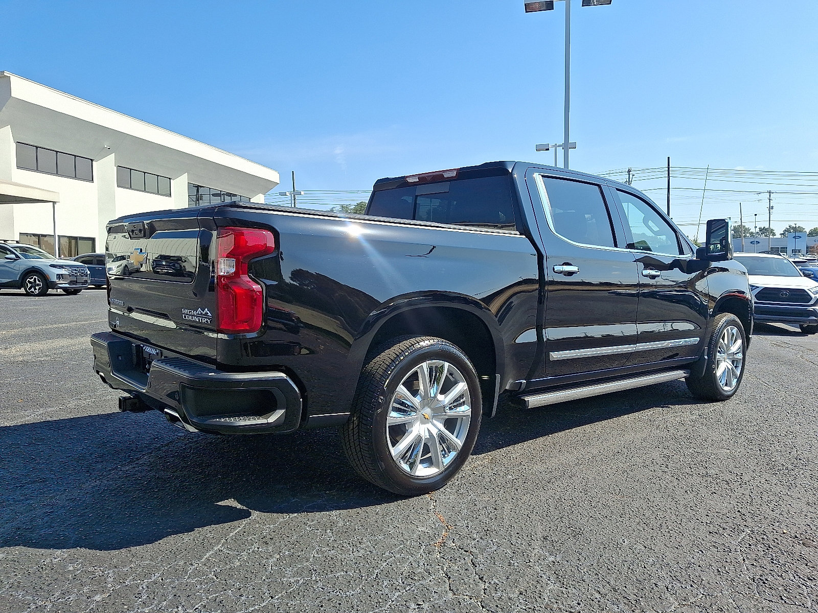 2024 Chevrolet Silverado 1500 High Country photo 6