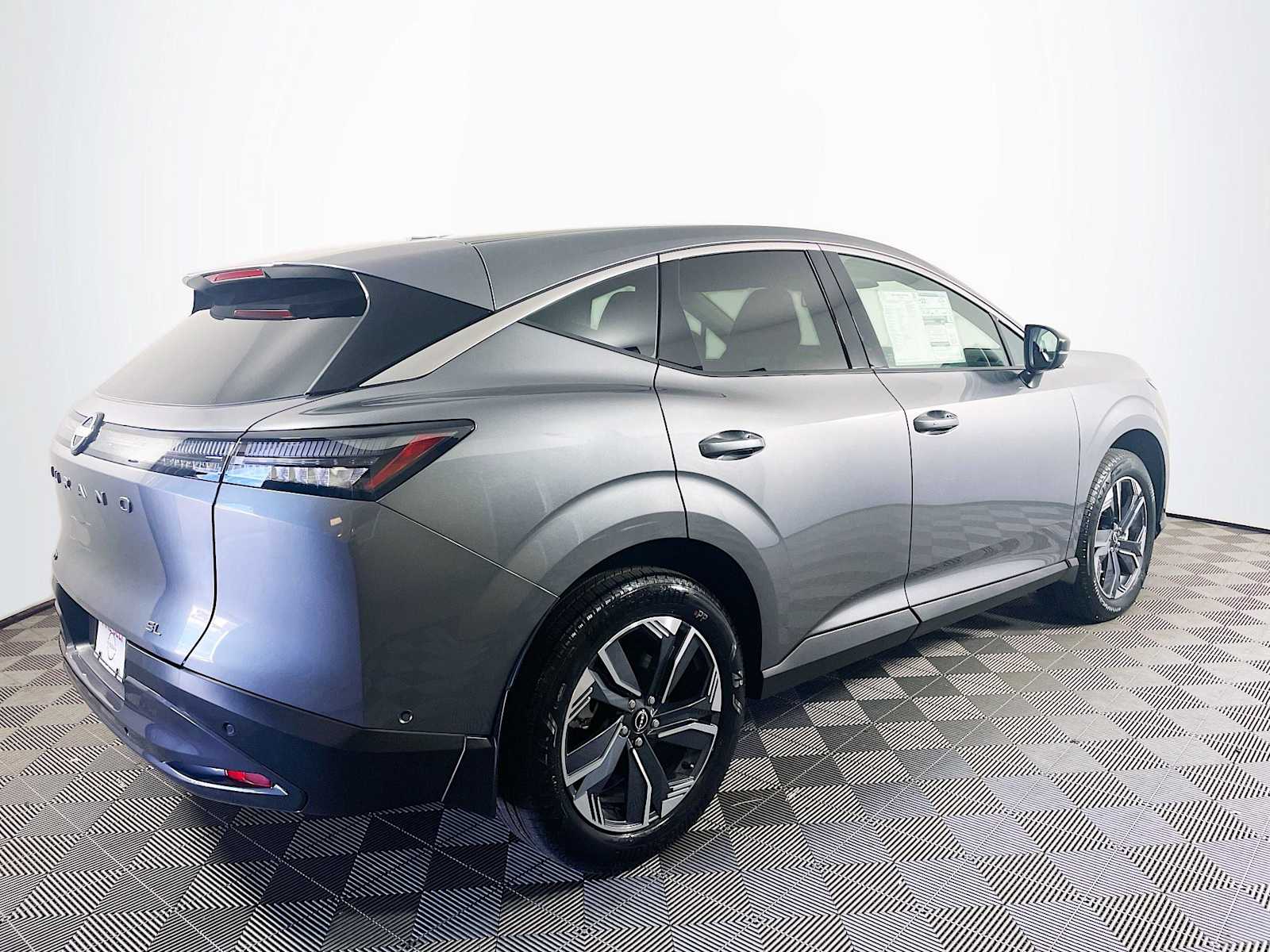 2025 Nissan Murano SL photo 2