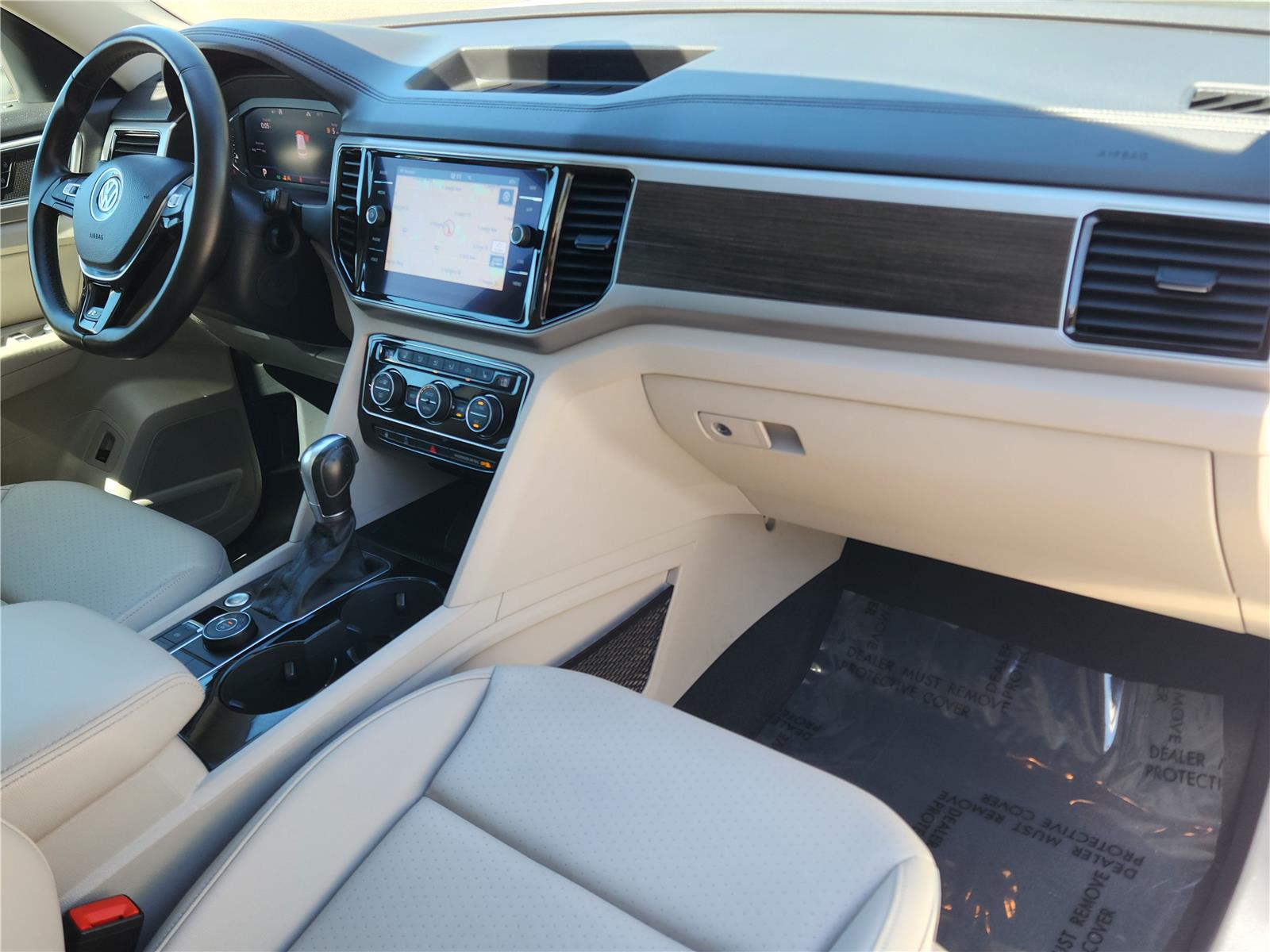 2019 Volkswagen Atlas V6 SEL R-Line photo 13