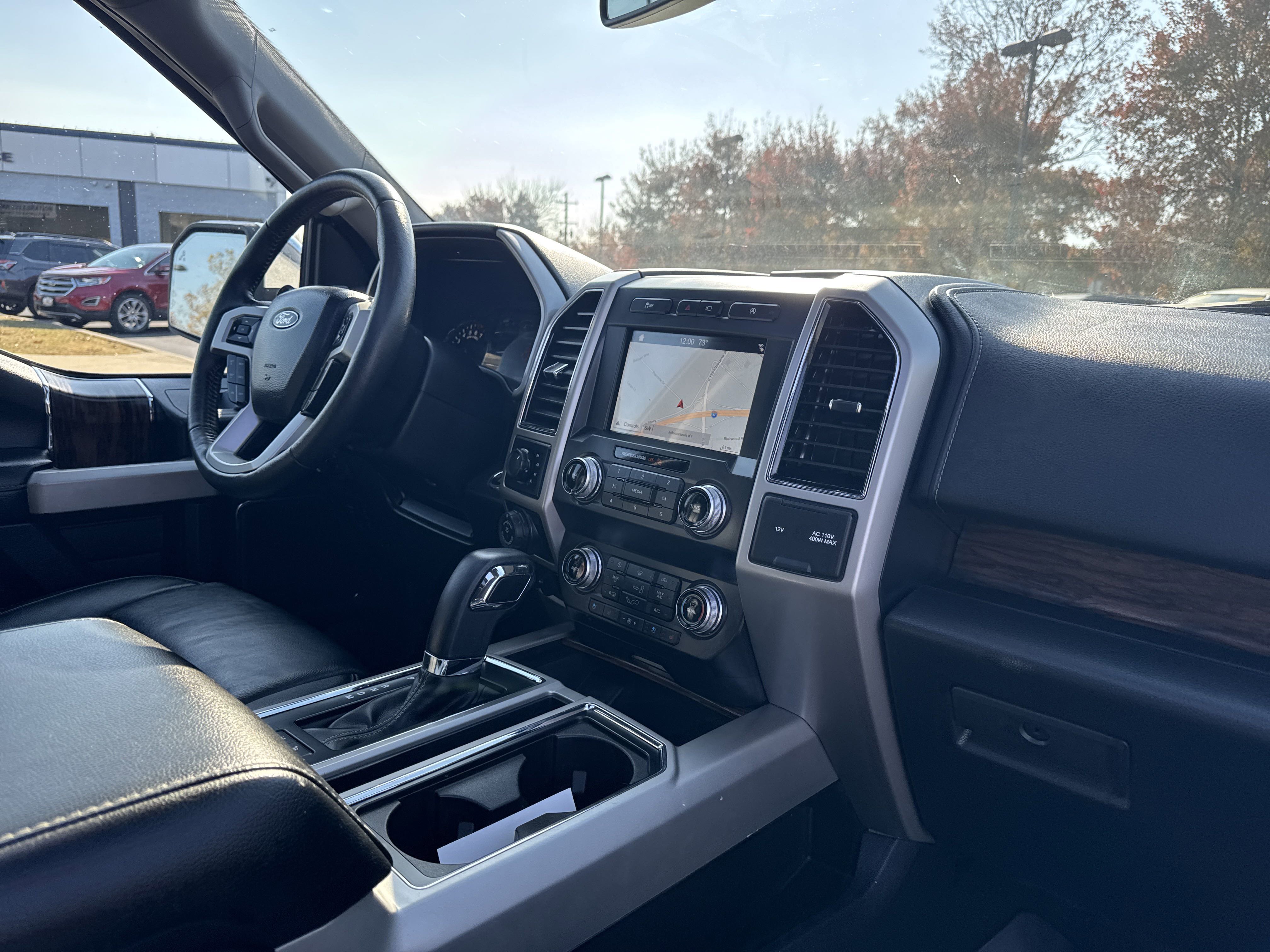 2019 Ford F-150 Lariat photo 2