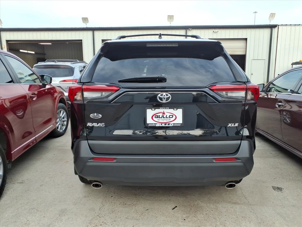 2024 Toyota RAV4 XLE Premium photo 4