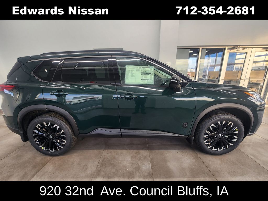 2026 Nissan Rogue Dark Armor's photo