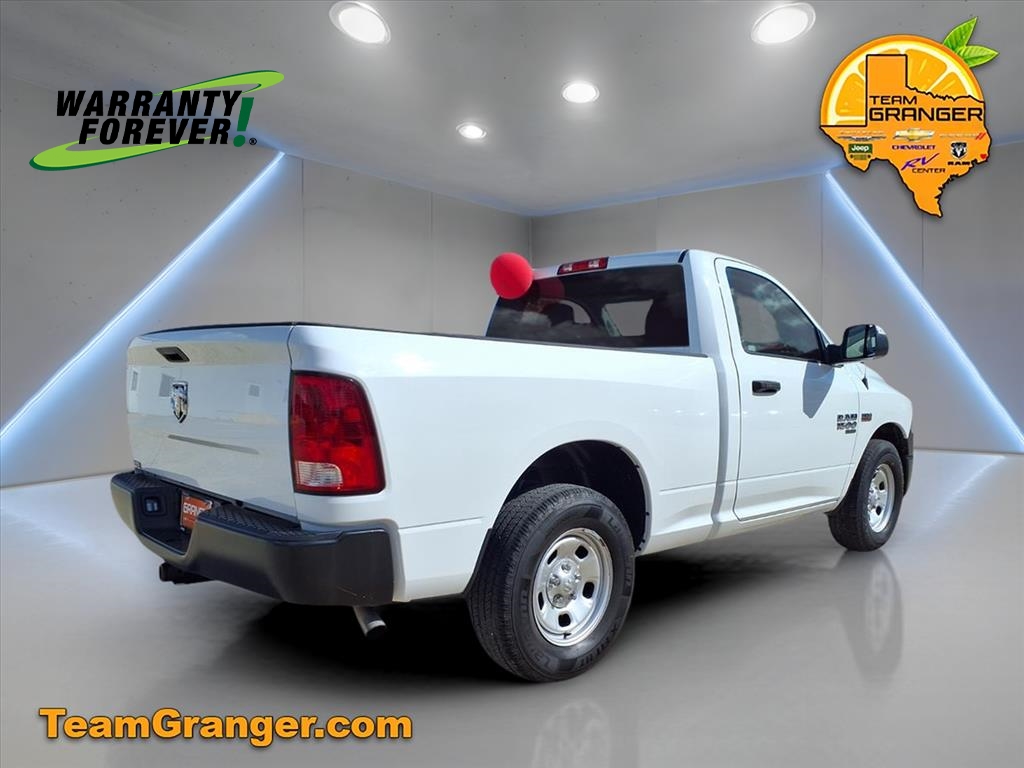 2022 Ram 1500 Classic Tradesman photo 2