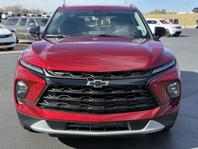 2025 Chevrolet Blazer 2LT photo 2