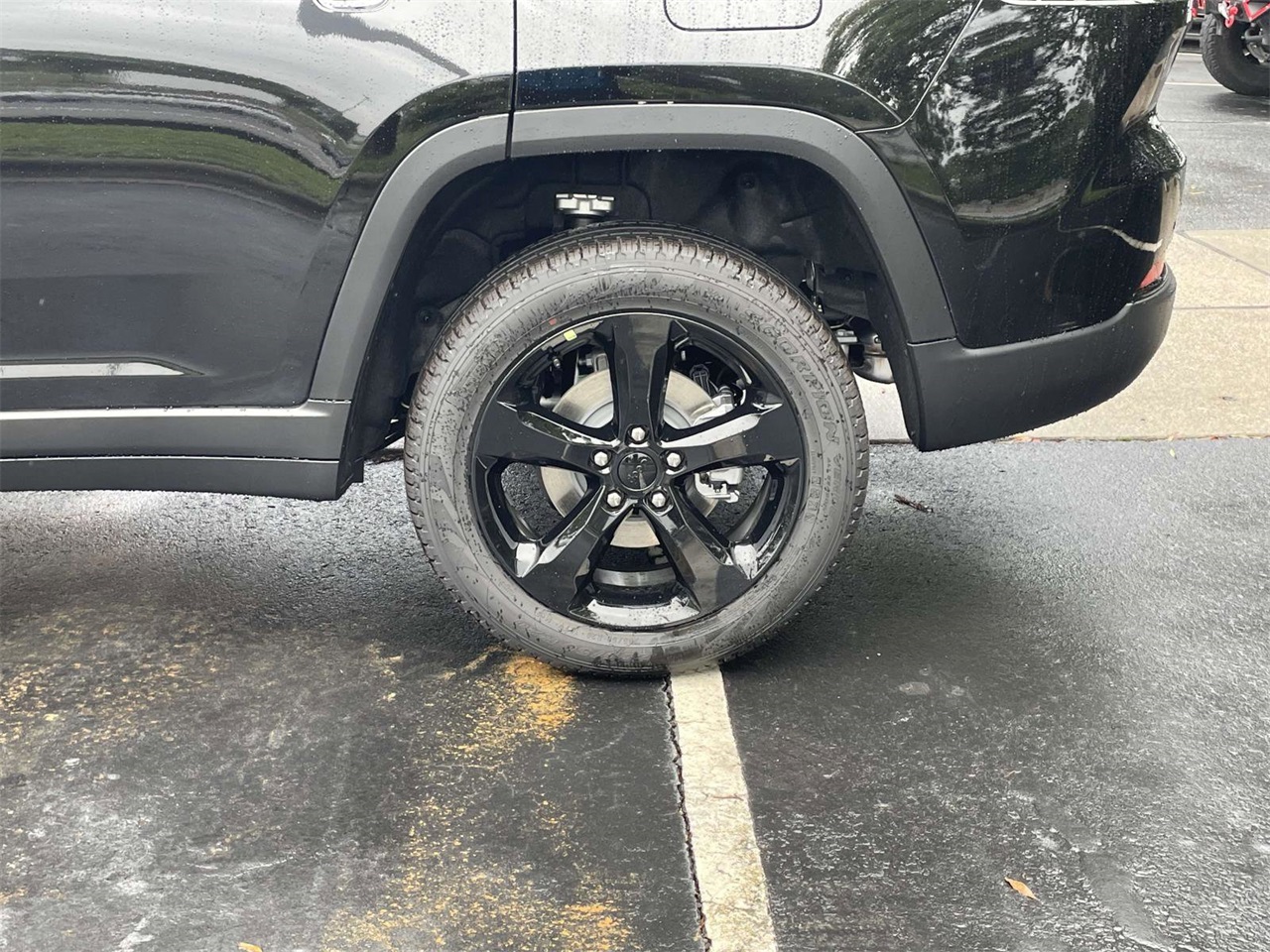 2025 Jeep Grand Cherokee Limited photo 20
